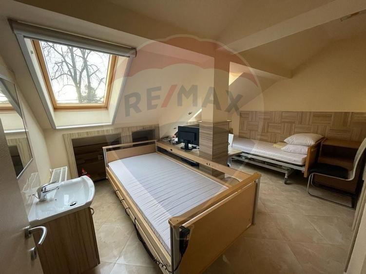 SPITAL DE ZI ORADEA – INVESTIȚIE RARĂ LA CHEIE - 10