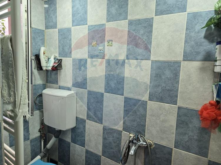Apartament cu 3 camere de vanzare in zona Central - 16