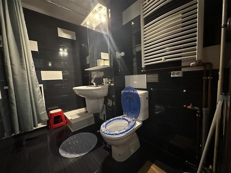 1 camera, decomandat, model mare parter inalt cu balcon in zona Aradului! - 6