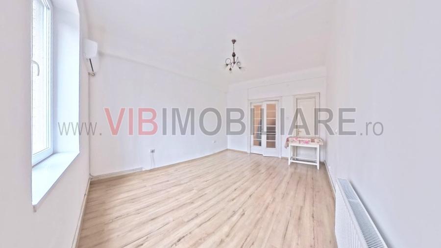 Victoriei- Romana - Lascar Catargiu - 3 camere - nemobilat - 87 mp utili cu cent - 2