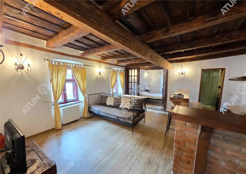 Apartament cu 3 camere decomandate in Centrul Istoric din Si - 9