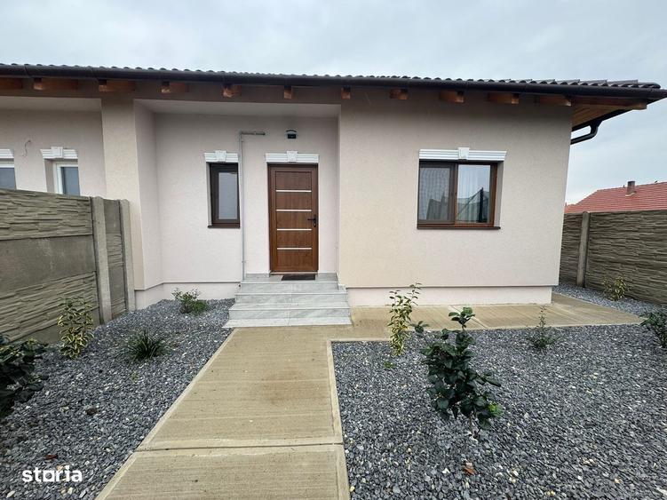 Duplex pe parter in Albina Despartit prin baie - Complet mobilat utila - 1