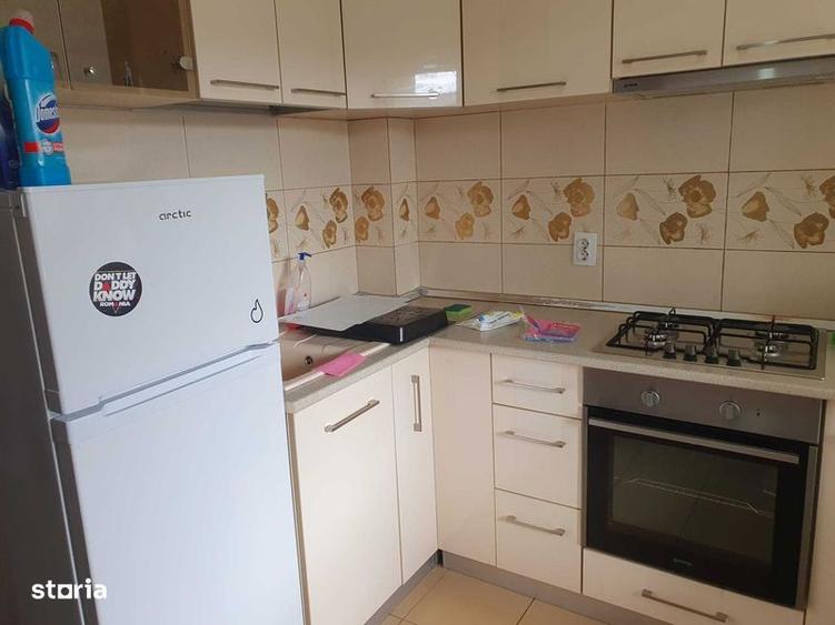 Garsoniera de inchiriat Piata Trapezului, metrou 1 Decembrie 1918 - 1