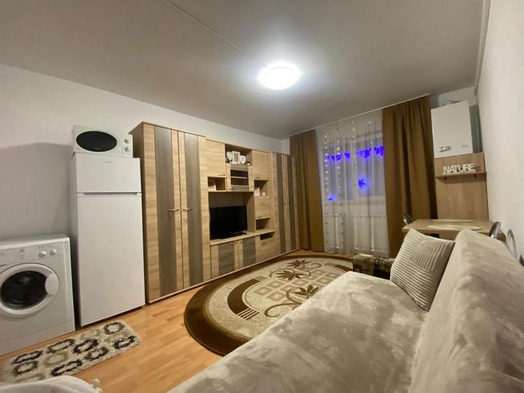 Inchiriez garsoniera 22mp - 2