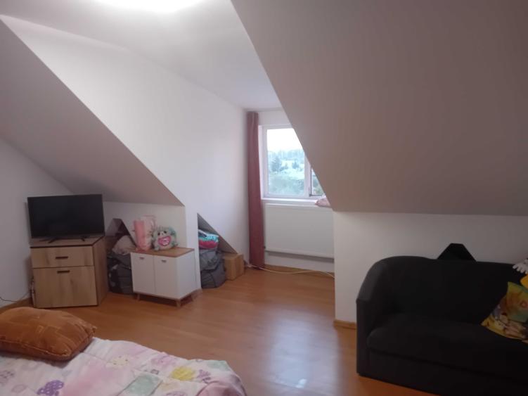 Casă cu 3 camere în Central