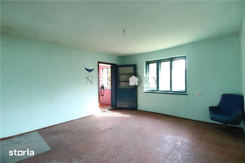 Casă cu 3 camere cu Teren 1500 Mp în Vultureni