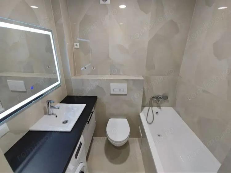 Apartament cu 2 camere decomandat în Pajura