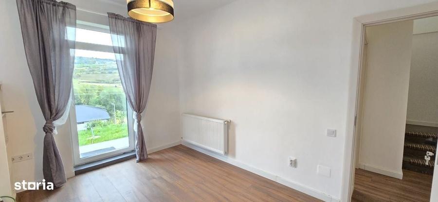 Casă cu 4 camere în Iris