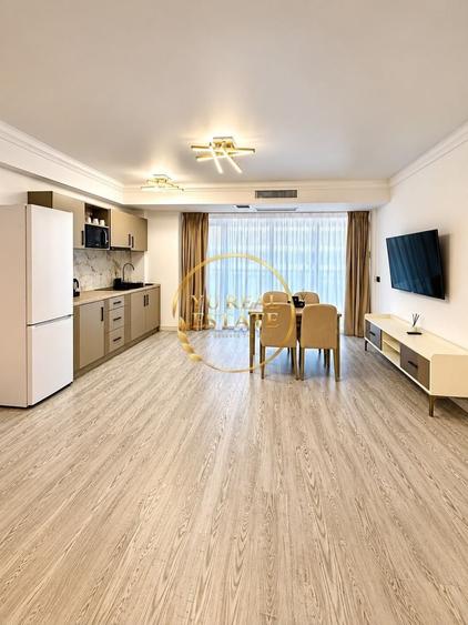 Apartament cu 3 camere semidecomandat în Central
