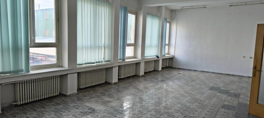 Birou, de 40 mp, în Aviației