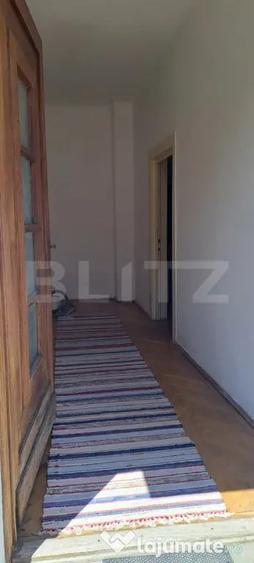 Casă cu 4 camere cu Teren 150 Mp în Central