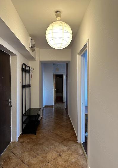 Apartament cu 3 camere, mobilat în Titulescu