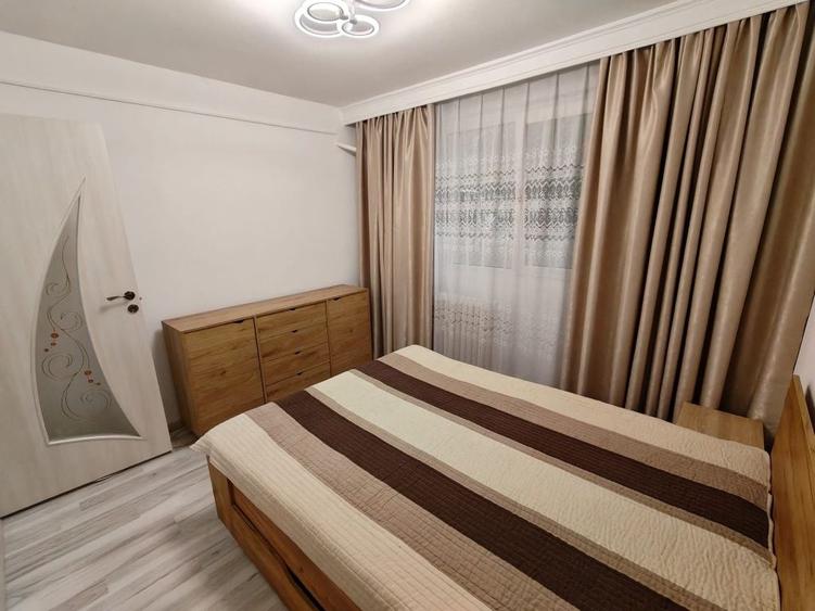 Apartament cu 2 camere semidecomandat în Tei