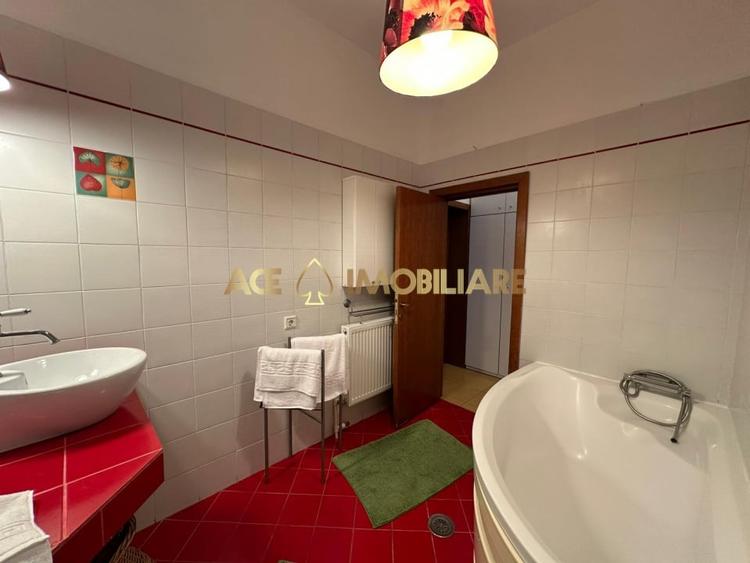 Casă cu 4 camere cu Teren 195 Mp în Vitan