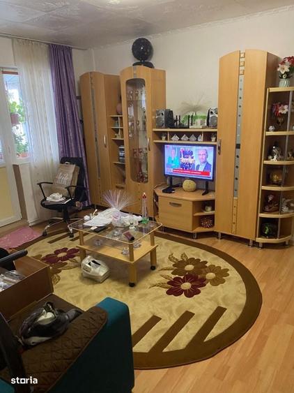 Apartament cu 2 camere semidecomandat în Ciupercenii Noi
