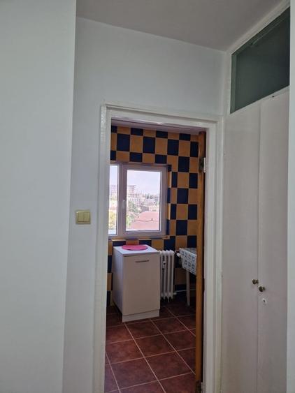 Garsonieră decomandată, mobilată în Moșilor