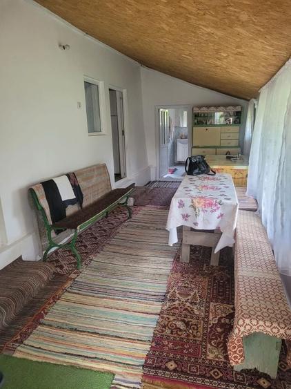 Casă cu 3 camere în Lacu