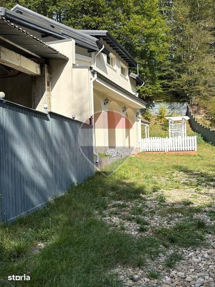 Casă cu 1 camere cu Teren 1200 Mp în Măneciu