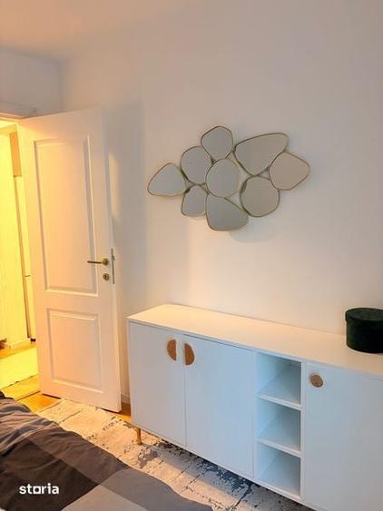 Apartament cu 2 camere decomandat în Victoriei
