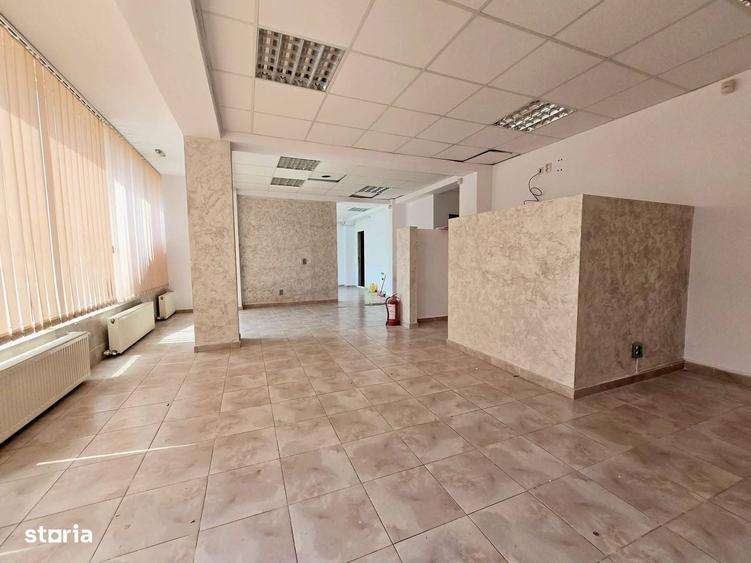 Spațiu comercial, de 104 mp, în Dobroești