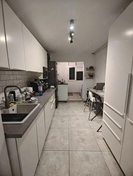 4 camere, et. 2, vedere lac + parc, loc parcare, boxa, mobilat utilat - 4