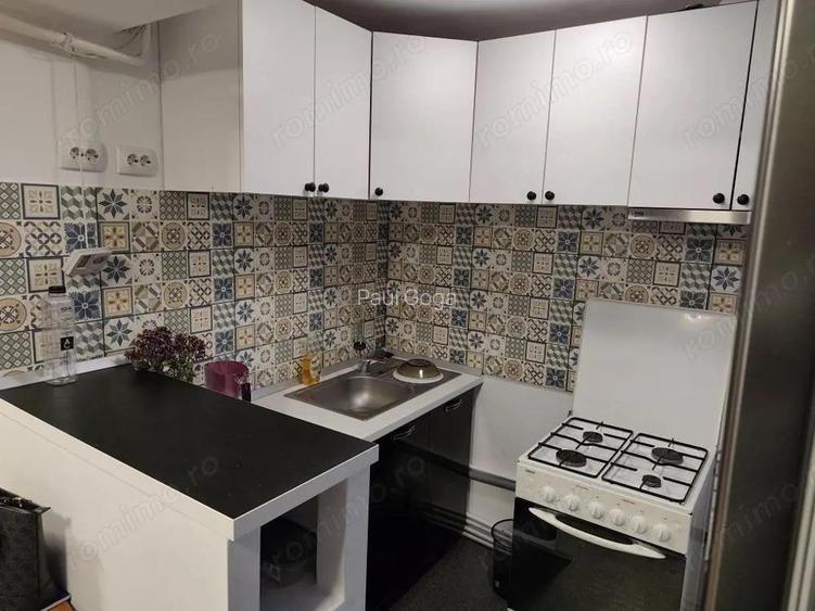 Vanzare apartament 2 camere mansarda, zona Micro 19