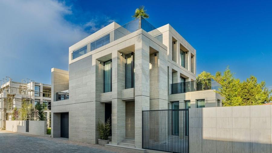 REV2004798 Vila Complex Finalizat l Mutare Imediata l Pipera - 1