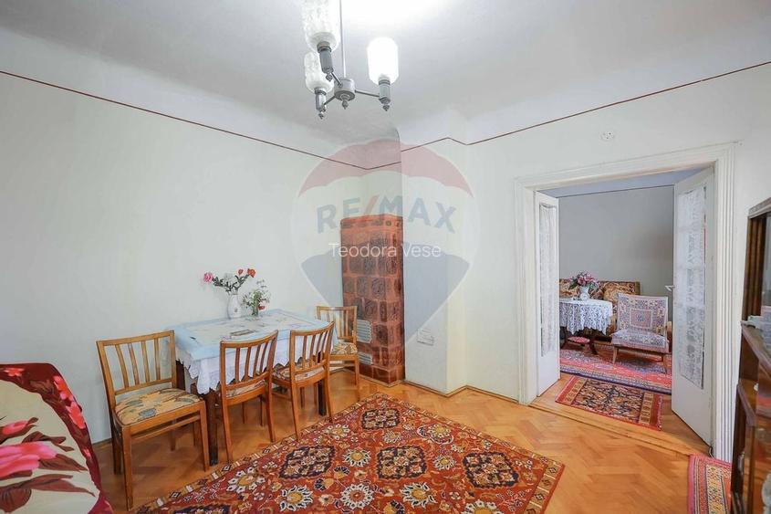 Casa cu 2 camere de vanzare in zona Iosia Strada Artarilor