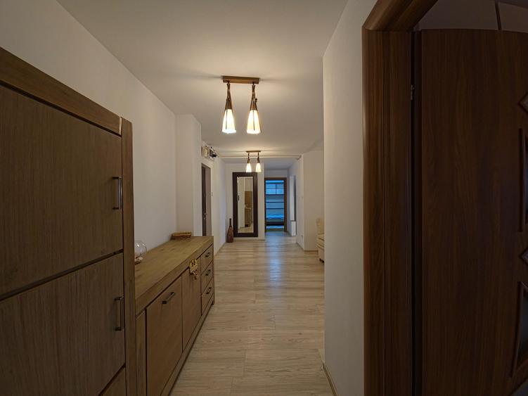 Faleza Nord 3 camere vedere la mare loc de parcare termen lung - 13