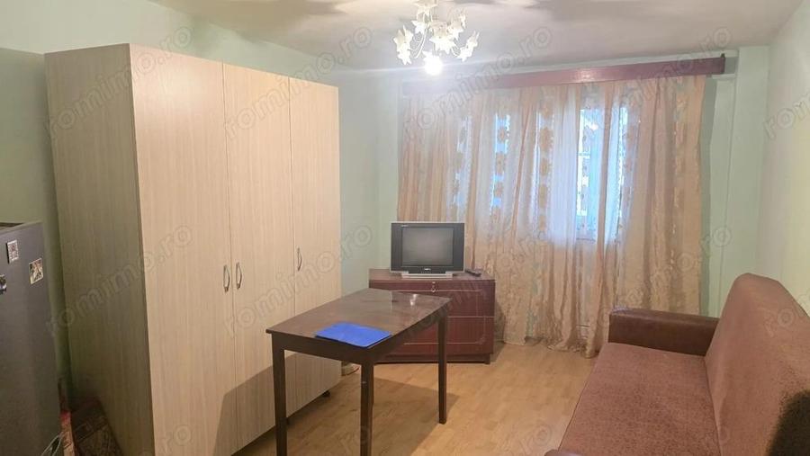 Vand apartament 2 camere decomandat in Deva, zona Micro 15, etaj 8, - 1