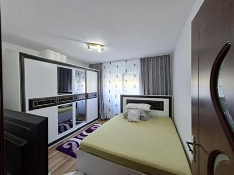 Apartament cu 2 camere - 53mp - Zona Lipovei - 1