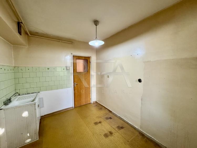 3 camere cu vedere pe spate in Banu Manta | bloc 1978 - 9