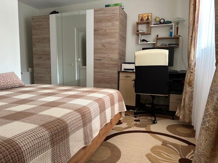 Casă de vânzare în Costinești. Casa se vinde cu tot cu mobila, electrocasnice. - 8