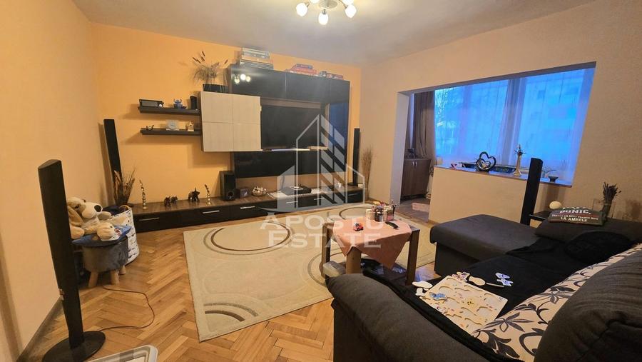 Apartament cu 3 camere si 2 balcoane, etaj intermediar, zona Bucovina - 3