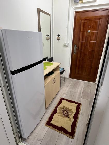 Cet , gars decomandata/renovata. - 6