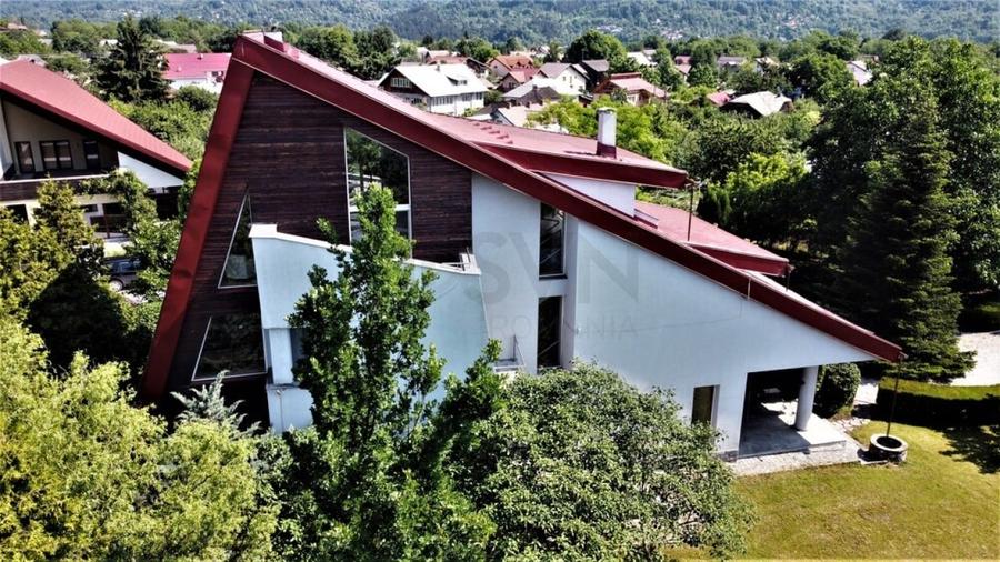 REV2004740 Vila Superba de Vacanta l Breaza I Teren 2882 mp - 2