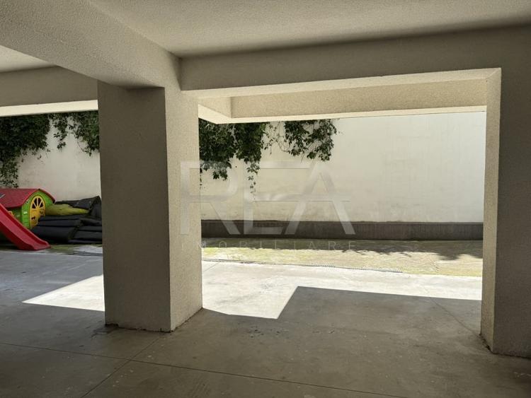 Locuri de parcare Str. Petru Rares 13 - zona Victoriei - 2