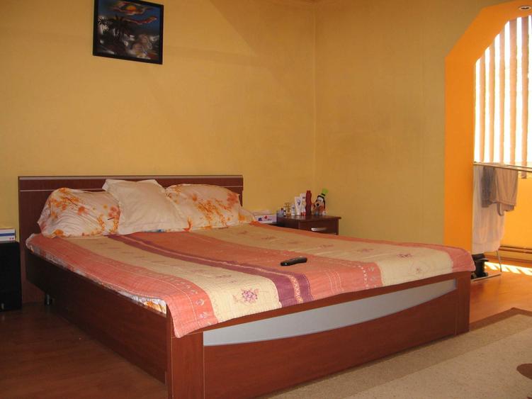 Inchiriere apartament o camera - 2