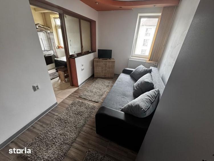 Garsoniera de inchiriat, 20 mp, cu bucatarie si baie separate. - 2
