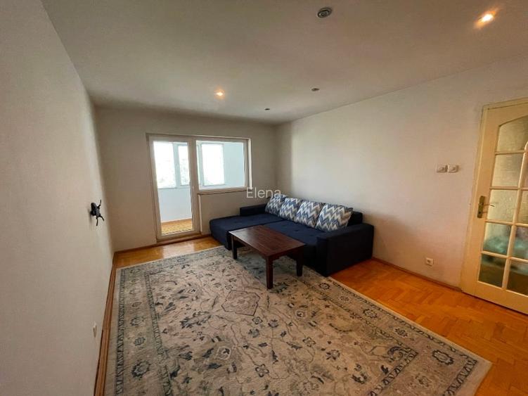 Proprietar vand apartament decomandat 3 camere in zona Girocului