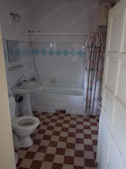 Casa Interbelica cu Arhitectura Solida, Miron Costin, Alba Iulia - 4