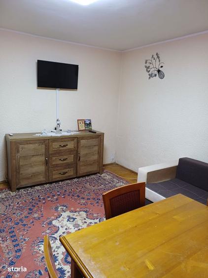 Inchiriez garsoniera,langa catedrala - 2