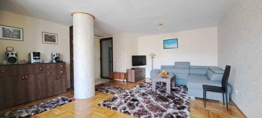 Apartament de inchiriat zona 13 Decembrie - 8