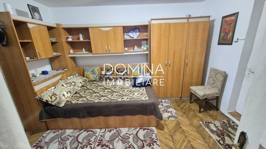 Vanzare proprietate 2 case - teren generos - facilitati complete - sat Carbesti - 4