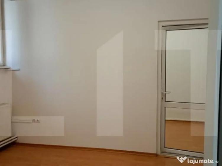 Spatiu comerical, de inchiriat, 375 mp, zona Casa indiv - 4