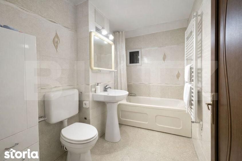Apartament cu 4 camere decomandat în Aradului