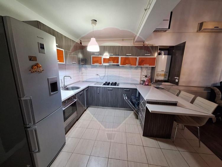 Apartament cu 3 camere de vanzare in Constanta - 6