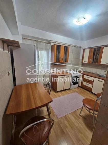 Se inchiriaza apartam. Biblioteca Judeteana ,mobilat si utilat, 2000 lei