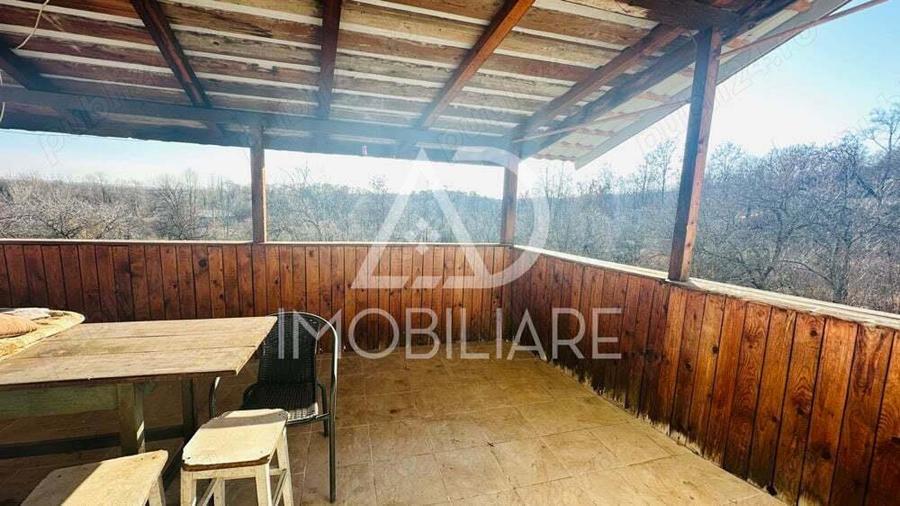 Vanzare casa situata in comuna Runcu, zona cu poten?ial turistic - 6