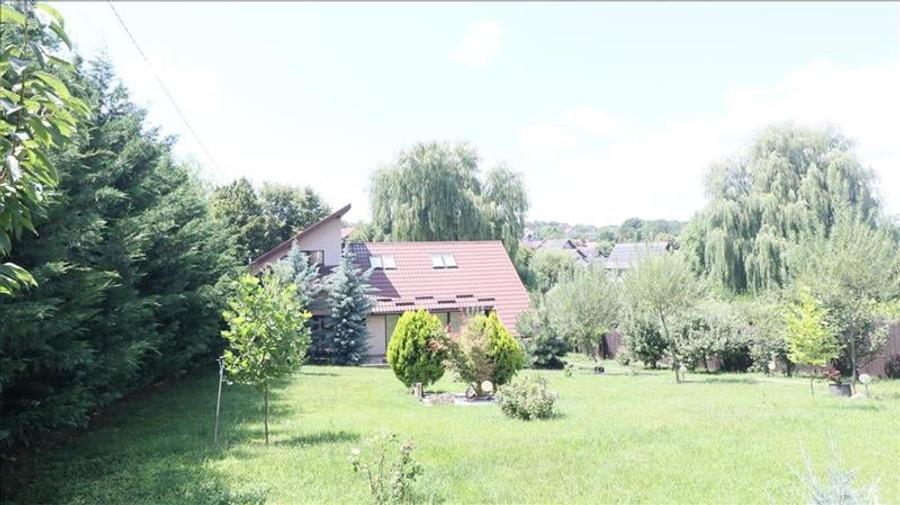 Vila individuala in Barnova 3 camere, 1000 mp teren, curte superba amenajata, ga - 2